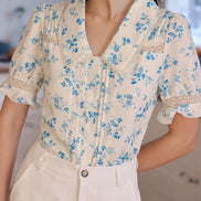 Camisa Floral de Encaje Plisada