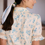 Camisa Floral de Encaje Plisada