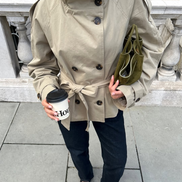 Helena - chaqueta gabardina trench cropped con cinturón