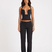 TOP HALTER ESTRUCTURADO ESCOTE PROFUNDO