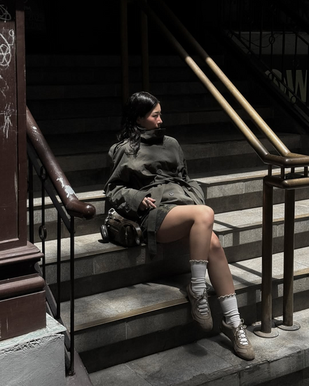 Helena - chaqueta gabardina trench cropped con cinturón