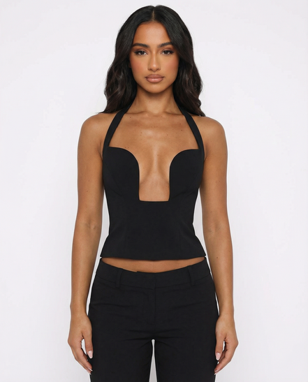 TOP HALTER ESTRUCTURADO ESCOTE PROFUNDO
