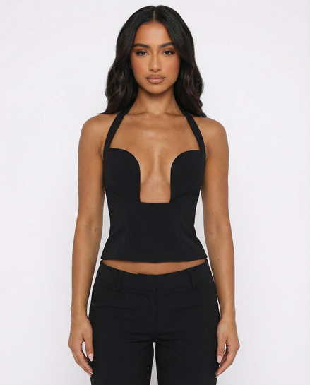 TOP HALTER ESTRUCTURADO ESCOTE PROFUNDO