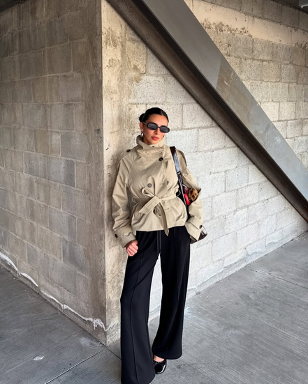 Helena - chaqueta gabardina trench cropped con cinturón