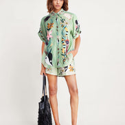 CONJUNTO CAMISA Y SHORT ESTAMPADO TROPICAL