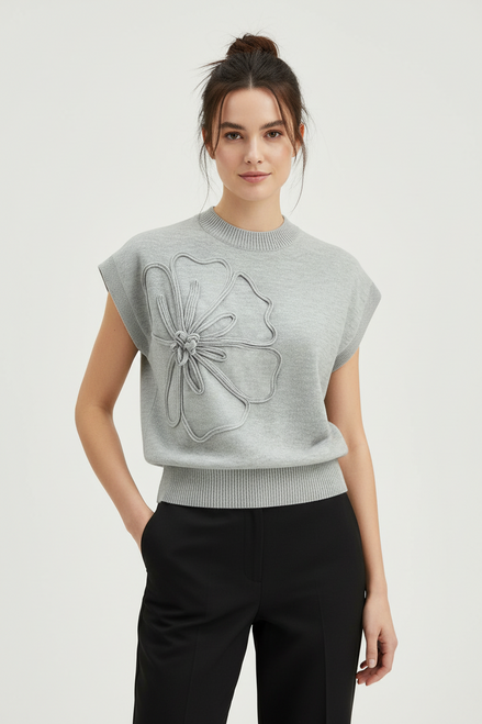 Livia - jersey de manga corta con aplique floral