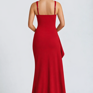 Martina - vestido largo satinado con escote cuadrado y abertura