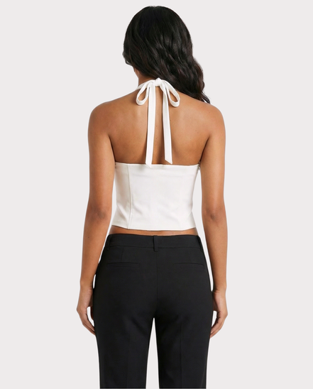 TOP HALTER ESTRUCTURADO ESCOTE PROFUNDO
