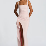 Martina - vestido largo satinado con escote cuadrado y abertura