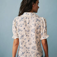 Camisa Floral de Encaje Plisada
